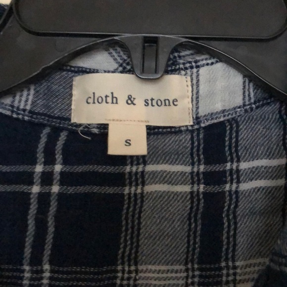 Cloth & Stone blue plaid top - Picture 2 of 3